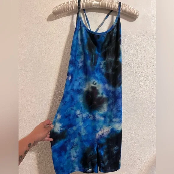 π*Cute Blue/Black Tie-Dye Ribbed Sleeveless Romper - Picture 1 of 5